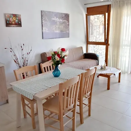 Gemuetliches Steinhaus Im Herzen Vom Malerischen Dorf Apartment *